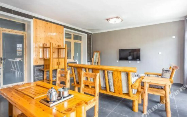 Floral Hotel LongQiangXia YingJing Inn