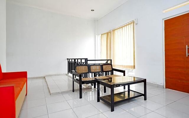 OYO Life 2812 Hommy Boarding House