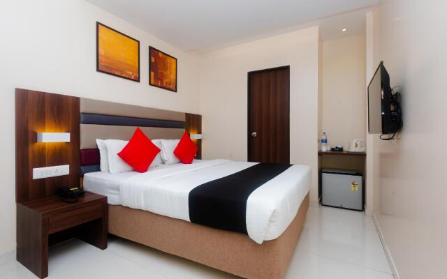 Capital O 29704 Regal International