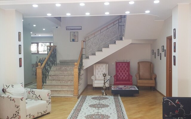 Garden Villa Hotel