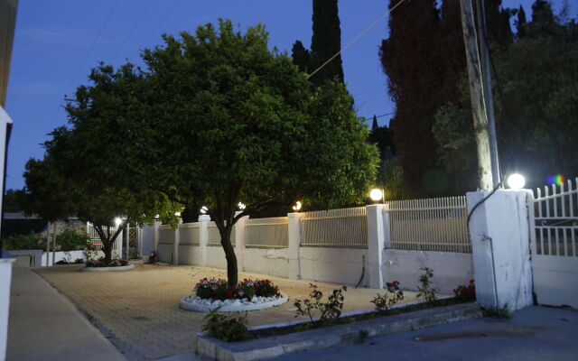 Aristides Studios