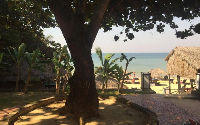 Moon Resort