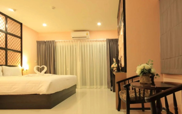 Phuket Chinoinn Hotel