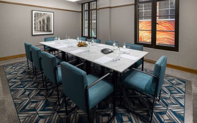 Hilton Melbourne Little Queen Street