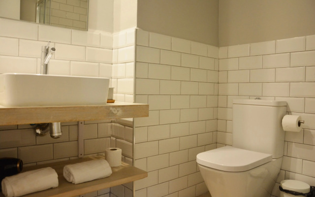 You & Co. Saler Beach Boutique Hotel