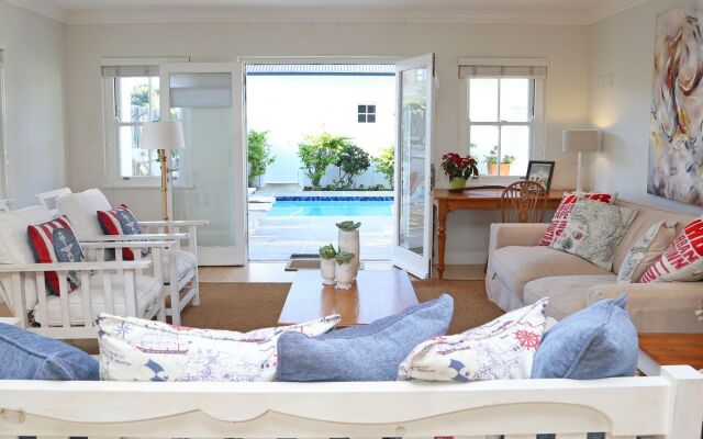 Shores Edge