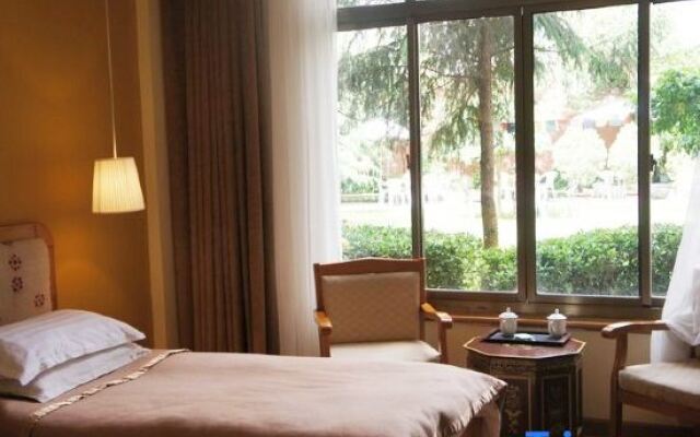 Lhasa Jiqu Hotel