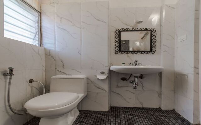 OYO 10240 Hotel Mayfair 1