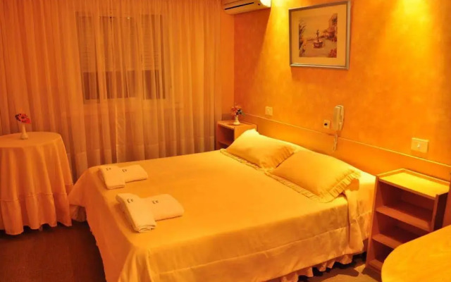 Brunetti Hotel