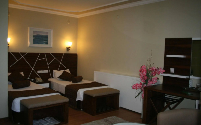 Nysa Hotel