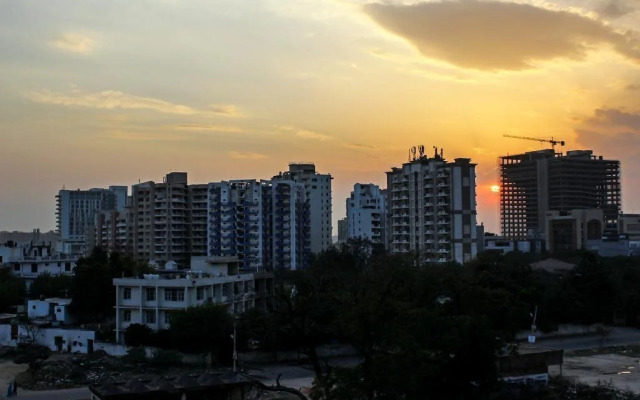 Hotel Azad Square by Oyo Rooms