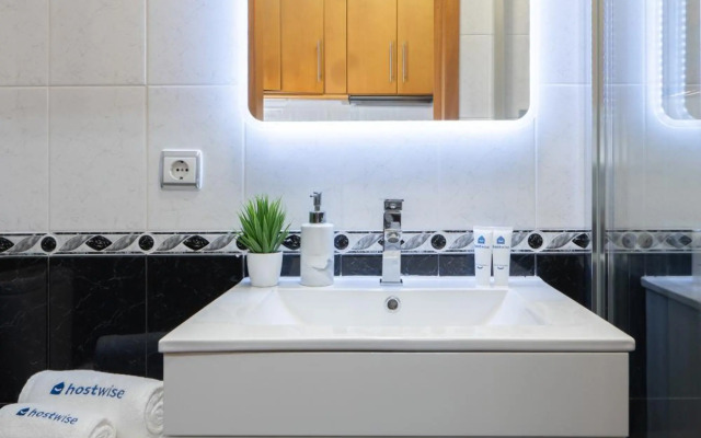 Lovely & Cozy House - Prime Location