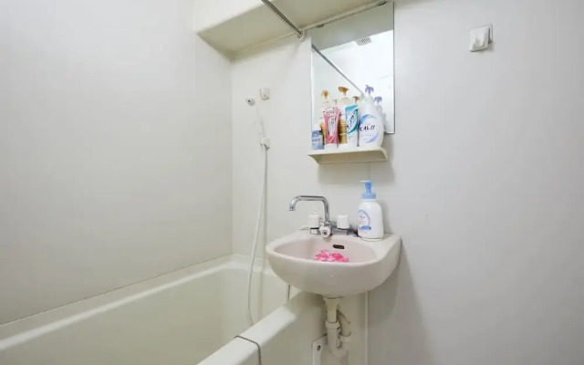 RESIDENTIAL HOTEL AMIKA-F Sangenjaya 301