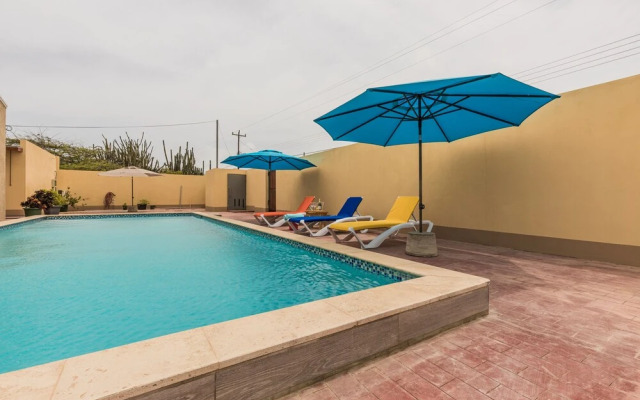 Rooi Santo Residence