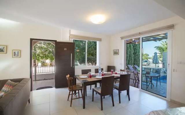 Beautiful Villa With Private Pool, Paralimni Villa 1241