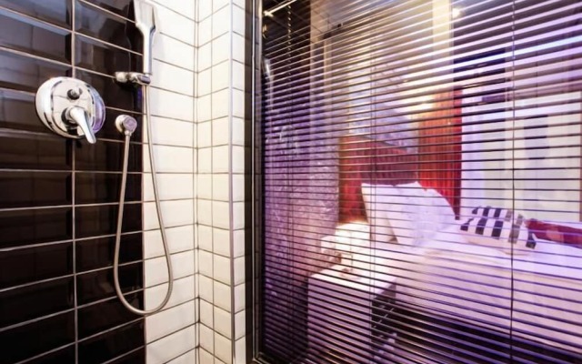 Taksim Doorway Suites