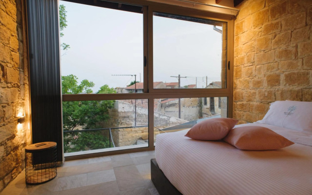 Serenity Boutique House