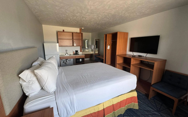 Suburban Studios Branson On The Strip