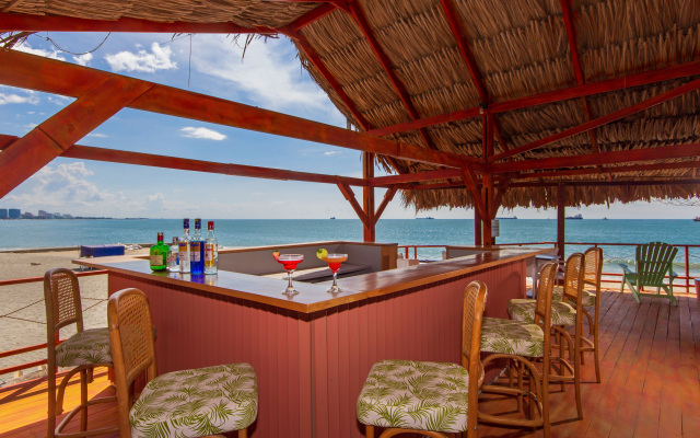 TAMA Hotel Santa Marta