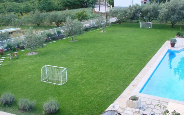 Villa Solo, Luxury Family app in Nature Park