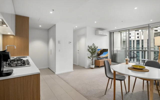 Marina-view 1-bed Apartment in Docklands – Guest Rooms – Melbourne