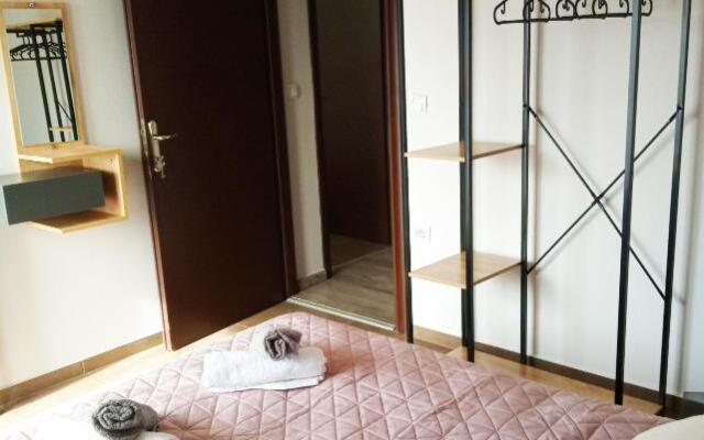 Nikolas Apartment