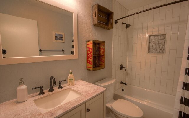 Babbling Brook Hideaway