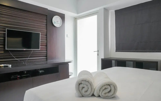 Relax And Comfy Studio At Sahid Metropolitan Apartment