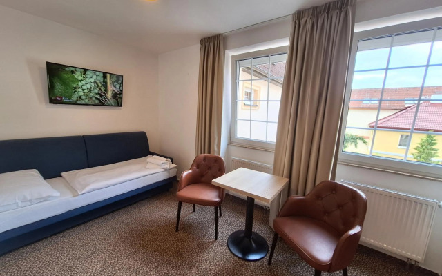Hotel Avion