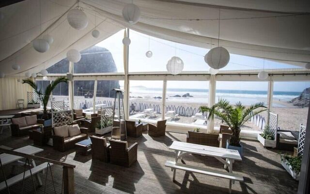 Lusty Glaze Beach Accommodation