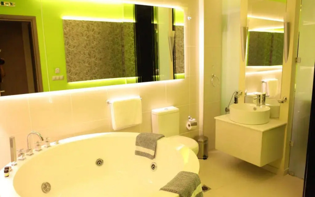 Oneiro Suites