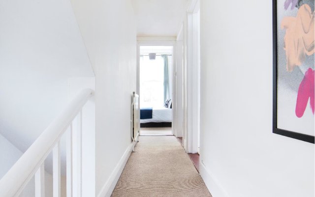 Beautiful Private Room Close to Kings Cross