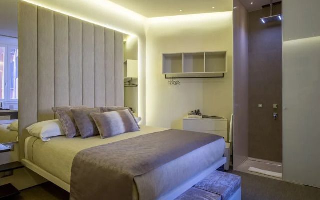 Room 230 Roma Luxury Suites