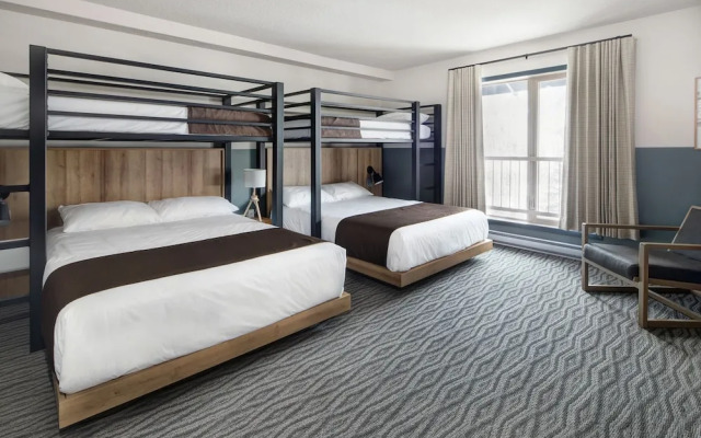 Pine Inn at Panorama Mountain Village