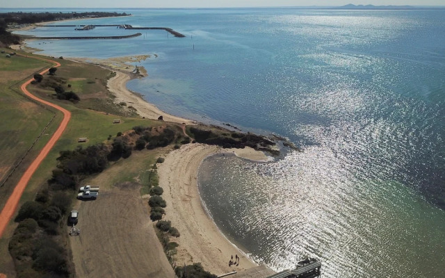 Dylene Caravan Park - 2 Br Family Cabin With Air