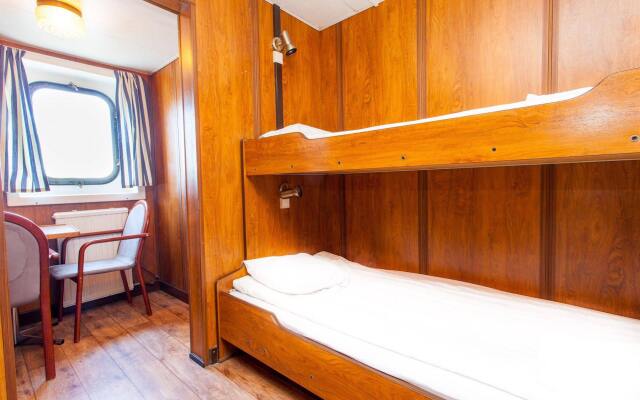 M/S Birger Jarl – Hotel & Hostel