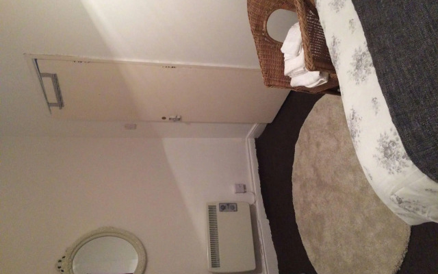 Felix Lodge Apartments