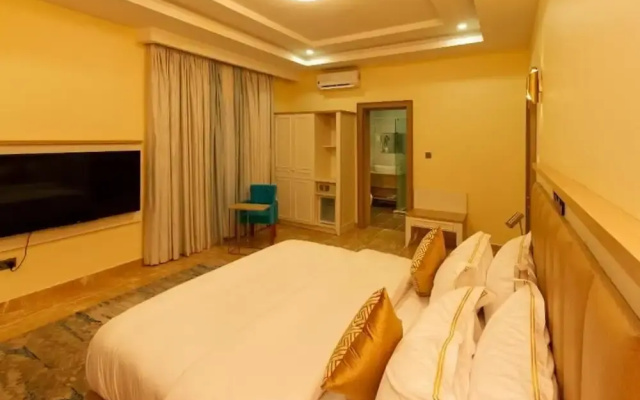 Hera Hospitality Limited