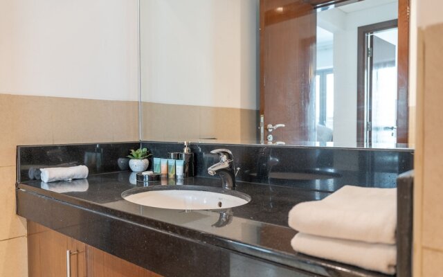 Vogue Blvd Walk near Burj Khalifa/ Dubai Mall