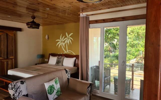 La Digue Luxury Beach Bungalow Spa & Gym