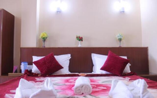 Zero to One stay - Hotel Khandroling (HKL)