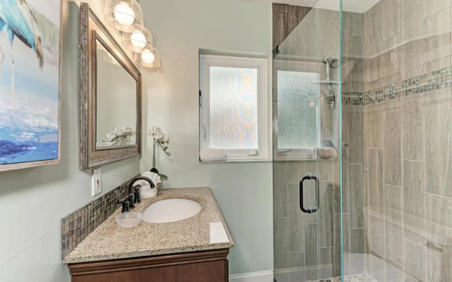 Sea La Vie - 205 - 55th