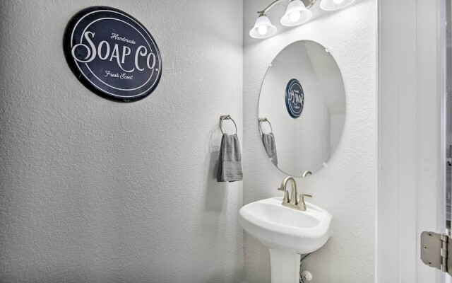 Buckroe Family Home: Walk to the Beach!