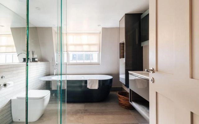 Modern Central Bath Apartment