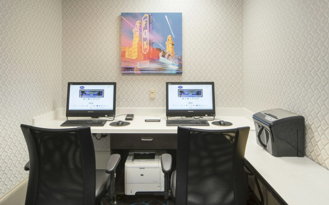Hampton Inn & Suites Atlanta-Downtown