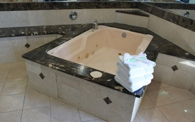 Crystal Inn Suites & Spas