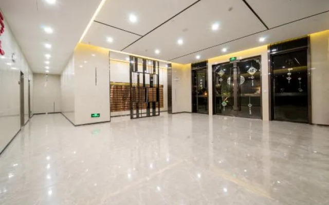 Xinglun International Apartment (Foshan Meidi Wuhu Shop)