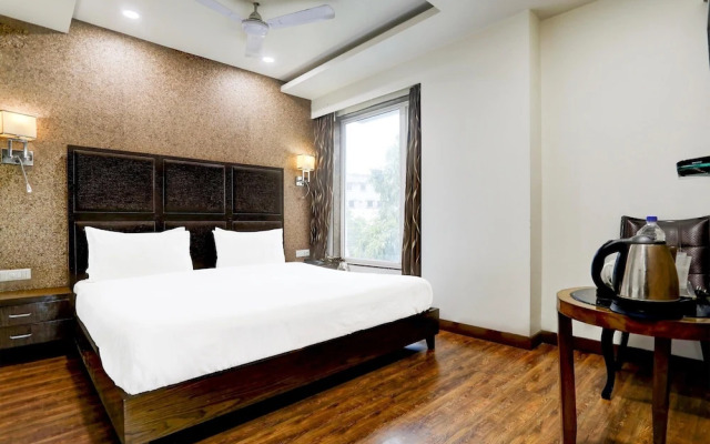 Stylish & Modern Stays at Palette River Front