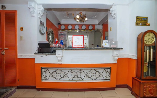 RedDoorz @ Fields Avenue Angeles City