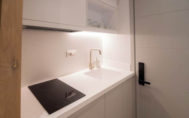 Contessa Bianca Luxury Suites